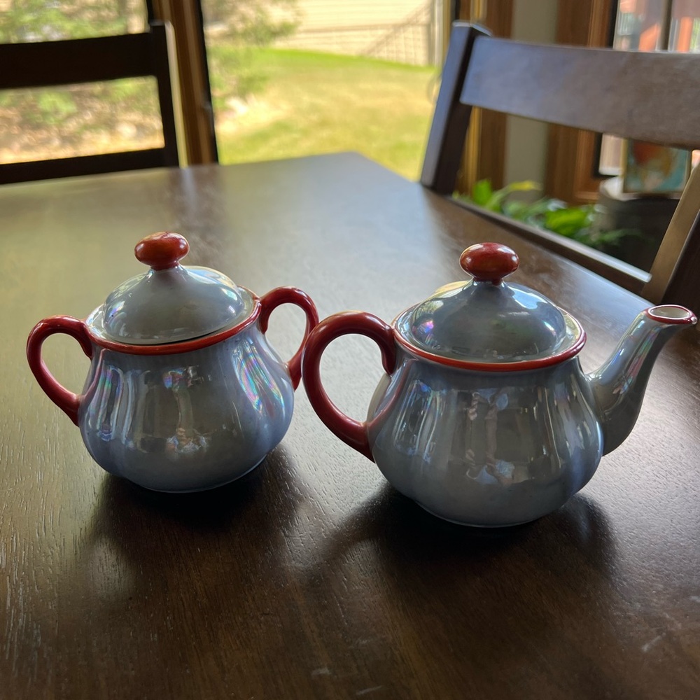 Blue Czech Lusterware teapot and sugar bowl - Picture 5 of 7